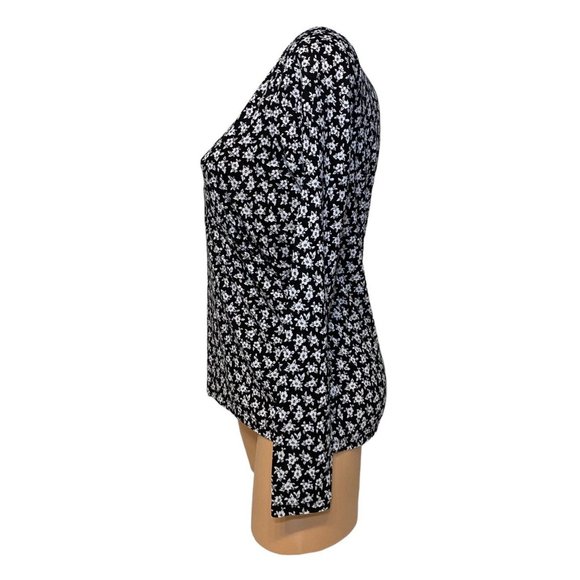 Michael Kors Women's MEDIUM Long Sleeve Print Wrap Top Floral Black White Blouse - Picture 4 of 9